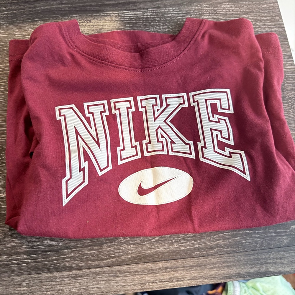 Nike Maroon Graphic T shirt